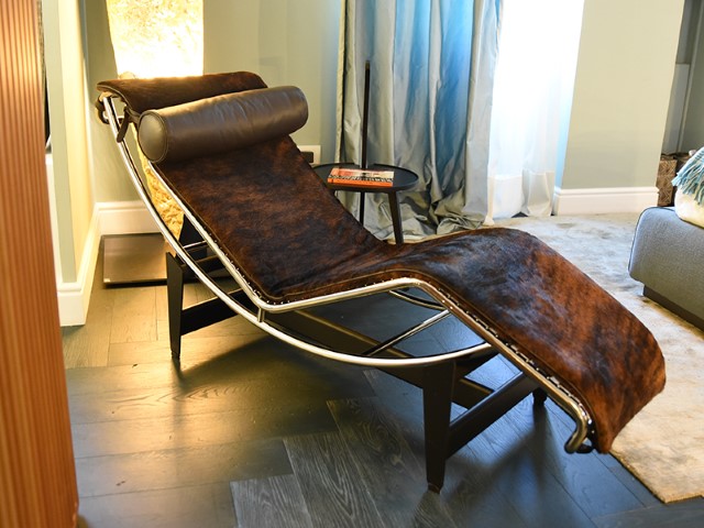 Cassina Tokyo Chaise Lounge by Charlotte Perriand