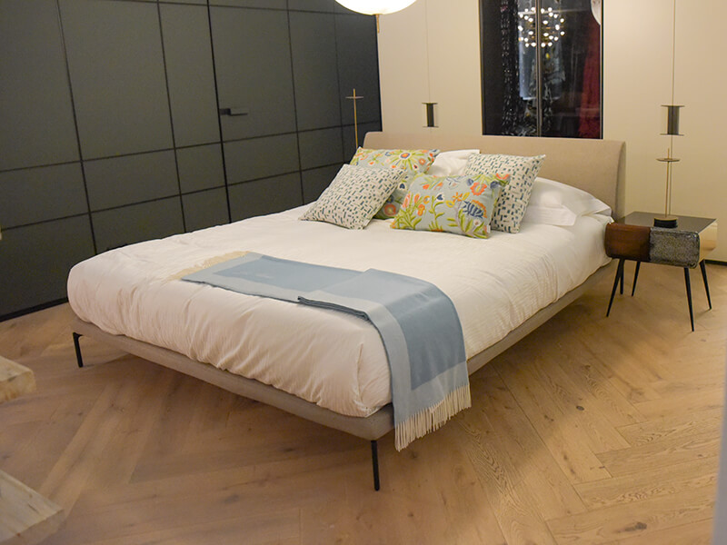 Zanotta | Talamo Bed in quick delivery | Salvioni Design Solutions